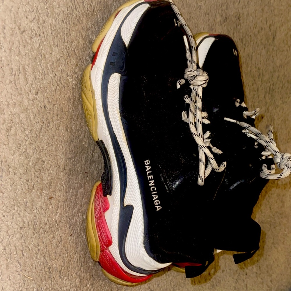 Balenciaga Triple S Sneakers - Picture 2 of 5